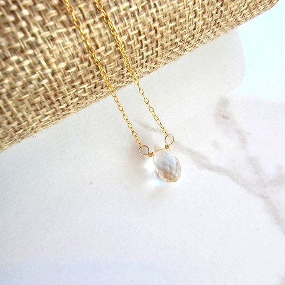 Rock Crystal Quartz Necklace Minimalist Crystal Gemstone - Picture 1 of 4